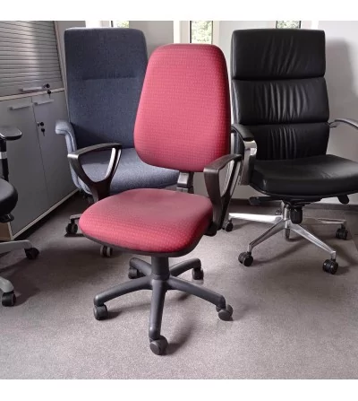 Komfort Pievo - obrotowe krzesło biurowe z podłokietnikami, na kółkach - OUTLET