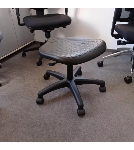 Taboret przemysłowy z pianki PurTab - na kółkach -  producent